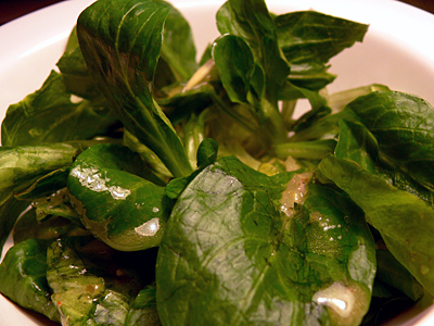 Feldsalat mit fruchtiger Vinaigrette