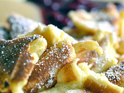 Kaiserschmarrn mit Kirschsauce