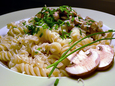Nudeln mit Champignonsauce