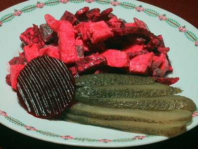 Rote-Bete-Gewürzgurken-Salat